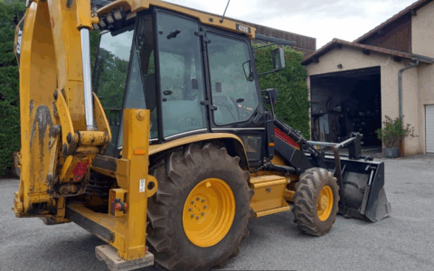 CONSTRUCTION-Tractopelle2